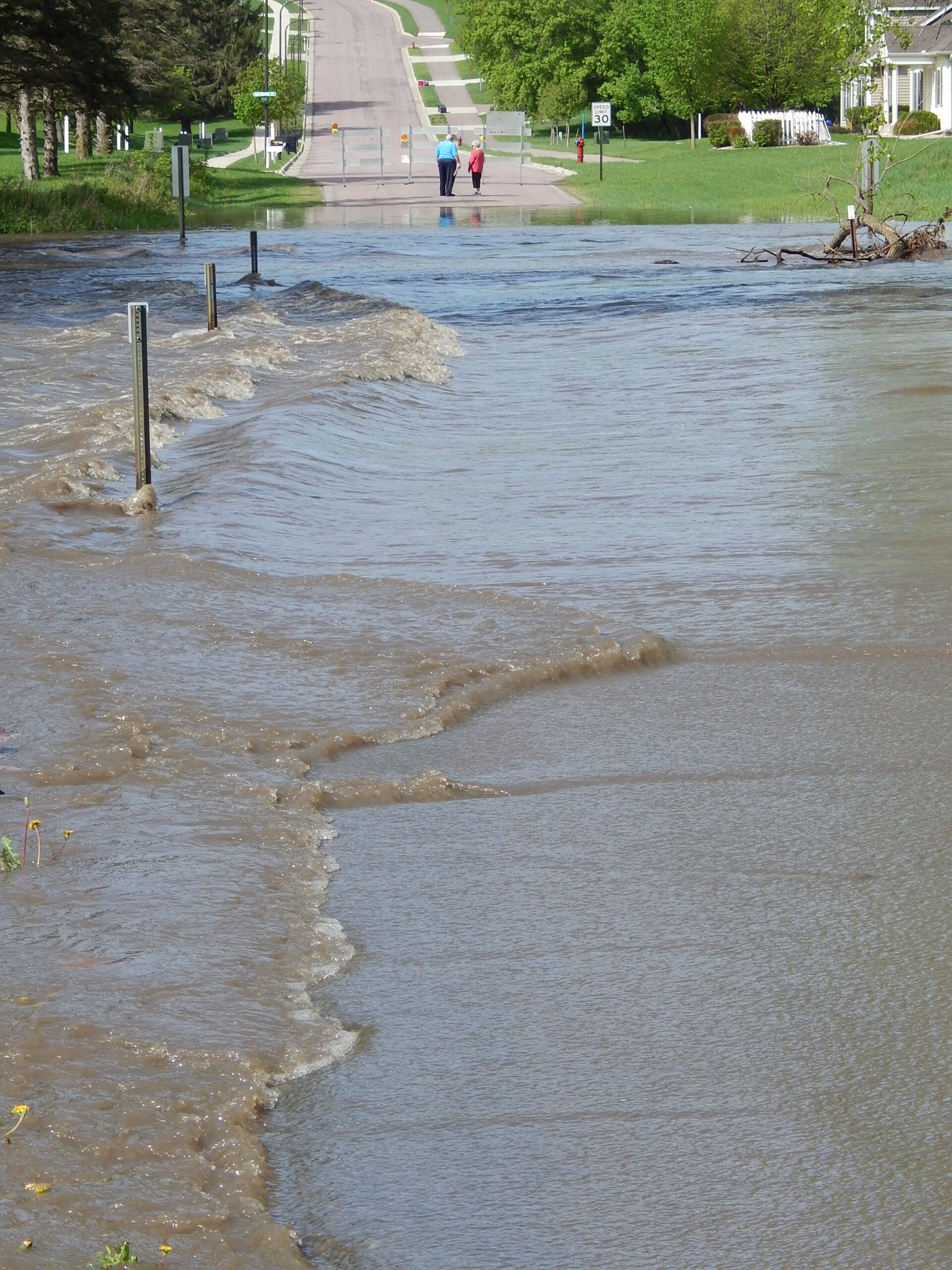 Rain pushes Cottonwood to major flood stage News, Sports, Jobs The